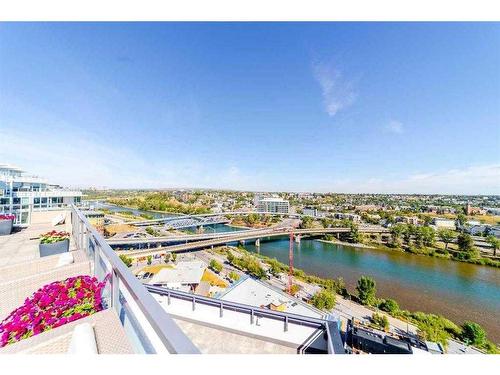 510-550 Riverfront Avenue Se, Calgary, AB - Outdoor With Body Of Water With View