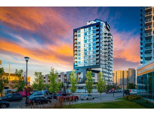 904-550 Riverfront Avenue Se, Calgary, AB - Outdoor With Facade