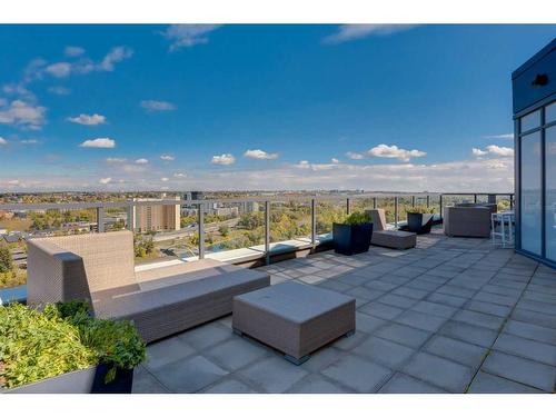 904-550 Riverfront Avenue Se, Calgary, AB - Outdoor With Deck Patio Veranda With View