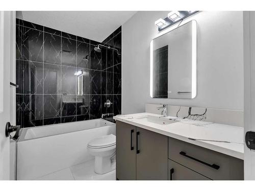 727 Hunterston Road Nw, Calgary, AB - Indoor Photo Showing Bathroom