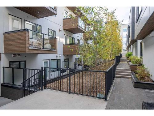 202-3375 15 Street Sw, Calgary, AB - Outdoor With Balcony With Exterior