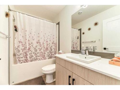 2308-200 Seton Circle Se, Calgary, AB - Indoor Photo Showing Bathroom