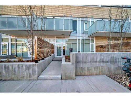 103-1107 Gladstone Road Nw, Calgary, AB - Outdoor