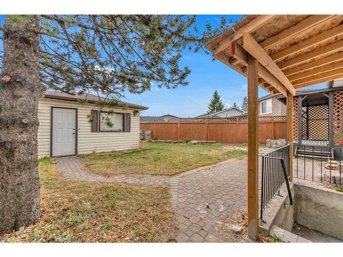 984 Rundlecairn Way Ne, Calgary, AB - Outdoor