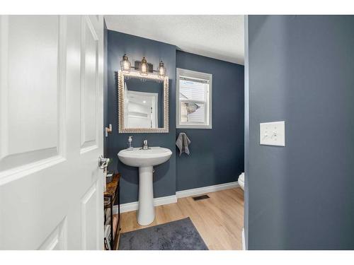 65 Crystal Shores Crescent, Okotoks, AB - Indoor Photo Showing Bathroom