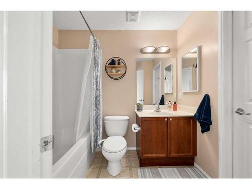 65 Crystal Shores Crescent, Okotoks, AB - Indoor Photo Showing Bathroom