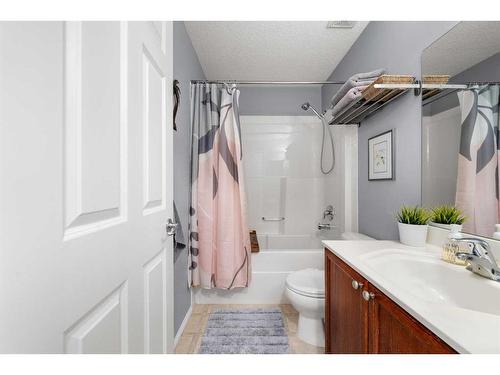 65 Crystal Shores Crescent, Okotoks, AB - Indoor Photo Showing Bathroom