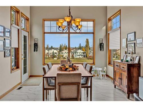 32 Valley Ponds Place Nw, Calgary, AB - Indoor Photo Showing Dining Room