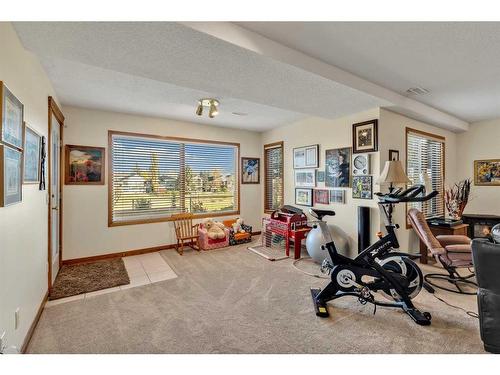 32 Valley Ponds Place Nw, Calgary, AB - Indoor