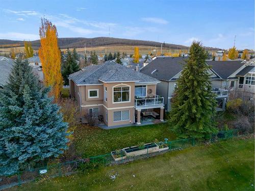 32 Valley Ponds Place Nw, Calgary, AB - Outdoor