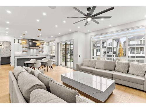 1473 Coopers Landing Sw, Airdrie, AB - Indoor Photo Showing Living Room