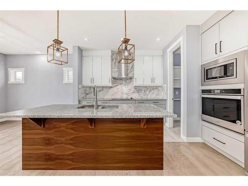 107 Legacy Landing Se, Calgary, AB - Indoor Photo Showing Kitchen