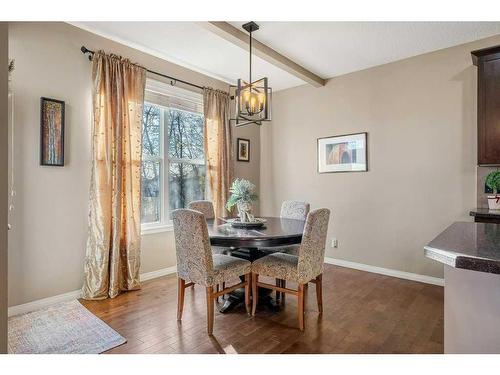 32 St Moritz Terrace Sw, Calgary, AB - Indoor Photo Showing Dining Room