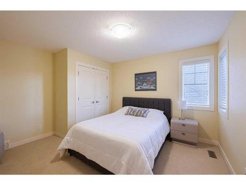 42 Tuscany Estates Crescent Nw, Calgary, AB - Indoor Photo Showing Bedroom