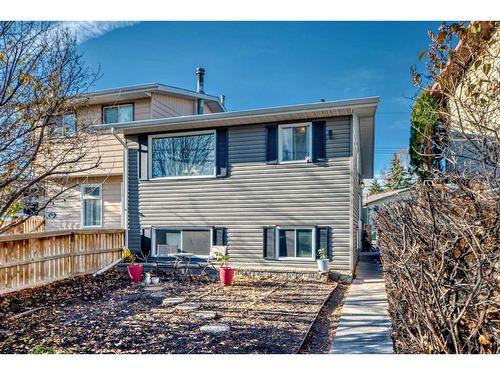 7803 34 Avenue Nw, Calgary, AB - Outdoor