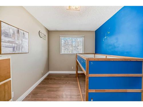 7803 34 Avenue Nw, Calgary, AB - Indoor Photo Showing Other Room