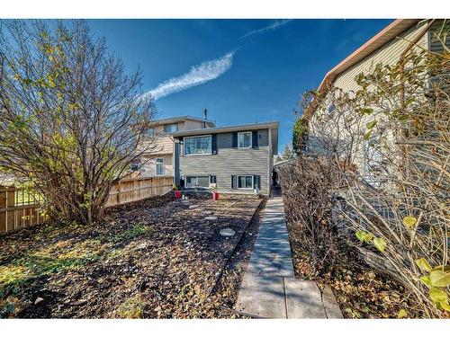 7803 34 Avenue Nw, Calgary, AB - Outdoor