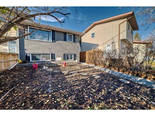 7803 34 Avenue Nw, Calgary, AB - Outdoor