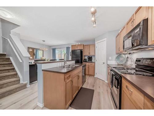 205 Country Village Manor Ne, Calgary, AB - Indoor Photo Showing Kitchen