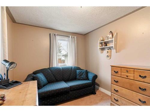 526 52 Avenue Sw, Calgary, AB - Indoor