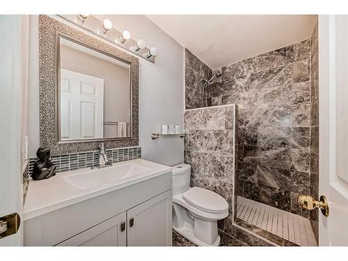 242033 White Post Lane West, Rural Foothills County, AB - Indoor Photo Showing Bathroom