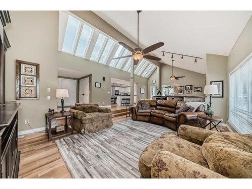 242033 White Post Lane West, Rural Foothills County, AB - Indoor Photo Showing Living Room