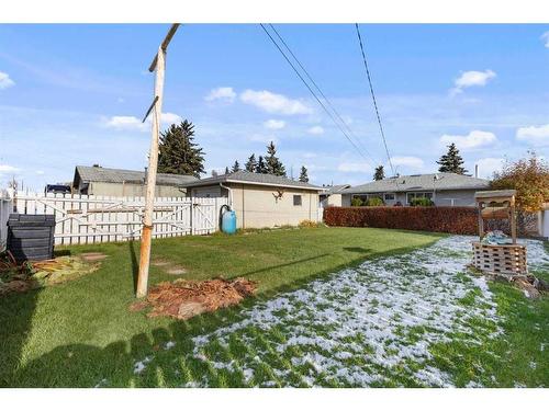 2219 39 Street Se, Calgary, AB - Outdoor