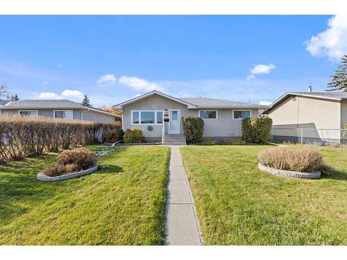 2219 39 Street Se, Calgary, AB - Outdoor