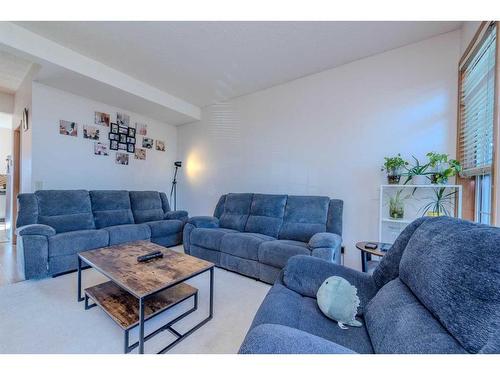 14993 5 Street Sw, Calgary, AB - Indoor Photo Showing Living Room