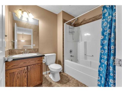 20 Taralake Lane Ne, Calgary, AB - Indoor Photo Showing Bathroom