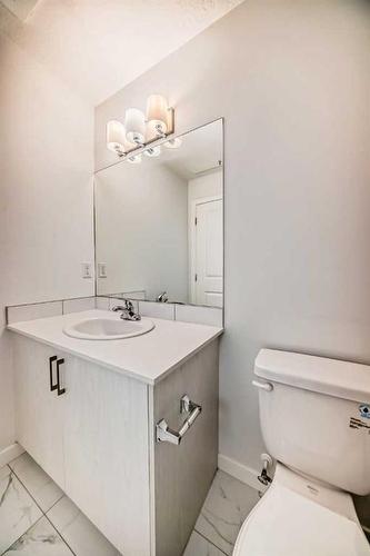 3116-3727 Sage Hill Drive Nw, Calgary, AB - Indoor Photo Showing Bathroom