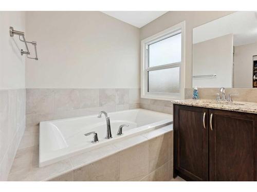 117 Auburn Meadows Crescent Se, Calgary, AB - Indoor Photo Showing Bathroom