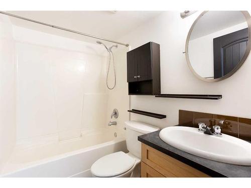 202-620 15 Avenue Sw, Calgary, AB - Indoor Photo Showing Bathroom