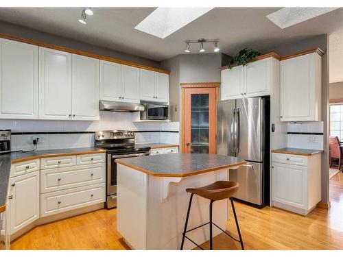 130 Scimitar Point Nw, Calgary, AB - Indoor Photo Showing Kitchen With Stainless Steel Kitchen