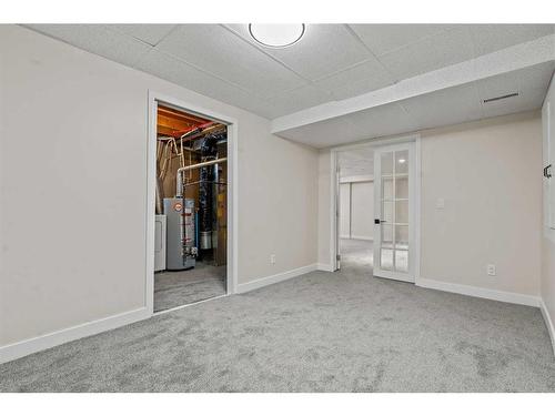 135 Mt Apex Crescent Se, Calgary, AB - Indoor Photo Showing Other Room