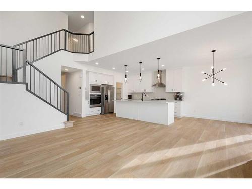 233 Spring Creek Circle Sw, Calgary, AB - Indoor Photo Showing Kitchen