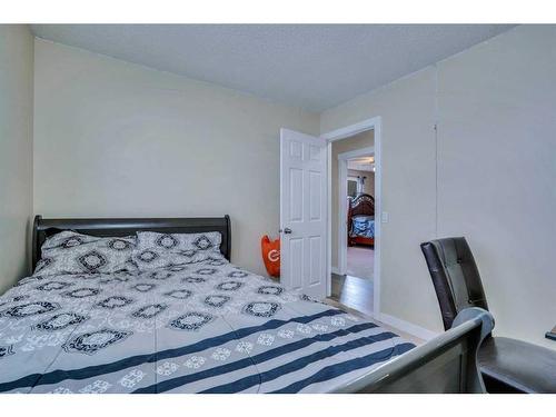 379 Whitman Place Ne, Calgary, AB - Indoor Photo Showing Bedroom