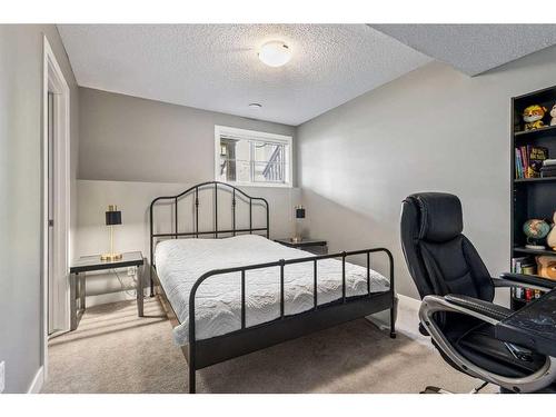 528 Sage Hill Grove Nw, Calgary, AB - Indoor Photo Showing Bedroom