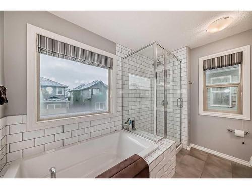 338 Kings Heights Drive Se, Airdrie, AB - Indoor Photo Showing Bathroom