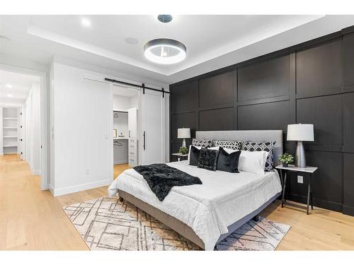 1818 19 Avenue Nw, Calgary, AB - Indoor Photo Showing Bedroom