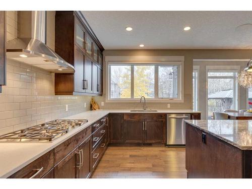 8 West Grove Bay Sw, Calgary, AB - Indoor Photo Showing Kitchen With Upgraded Kitchen