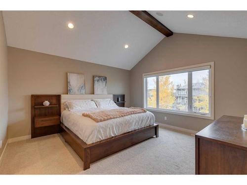 8 West Grove Bay Sw, Calgary, AB - Indoor Photo Showing Bedroom