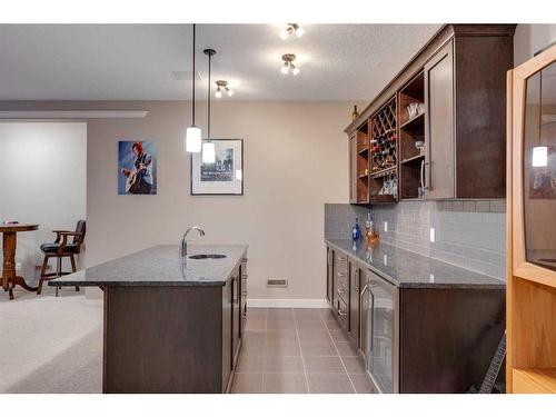 8 West Grove Bay Sw, Calgary, AB - Indoor Photo Showing Kitchen