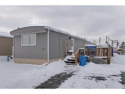 354-6220 17 Avenue  Calgary, AB T2A 7H4