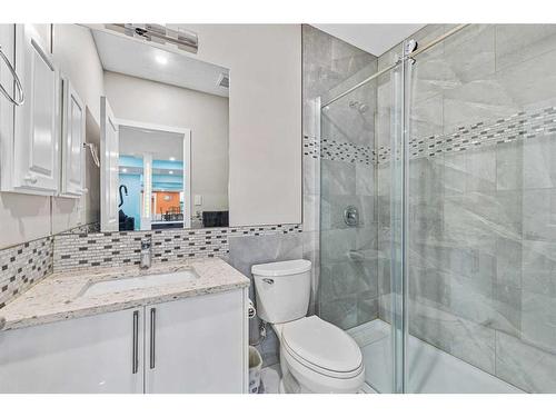 201 Aspenmere Way, Chestermere, AB - Indoor Photo Showing Bathroom