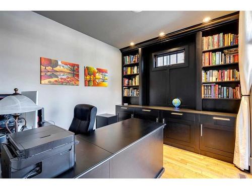 140 35 Street Nw, Calgary, AB - Indoor Photo Showing Office