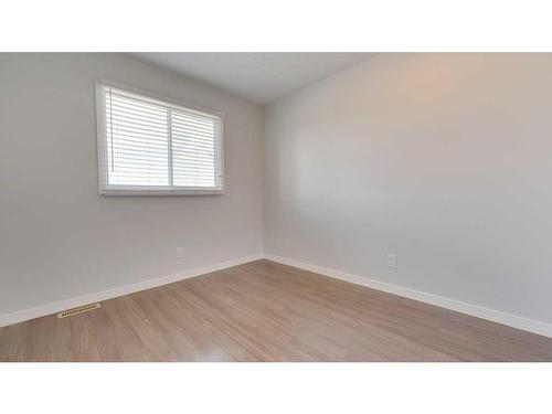 84 Templevale Way Ne, Calgary, AB - Indoor Photo Showing Other Room