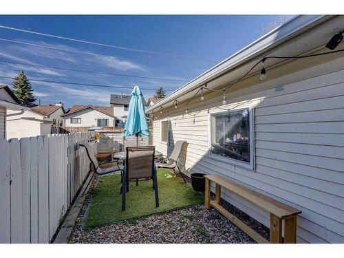 40 Templeridge Crescent Ne, Calgary, AB - Outdoor With Exterior