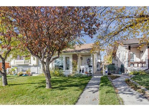 40 Templeridge Crescent Ne, Calgary, AB - Outdoor With Facade