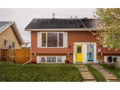 7818 21 Street Se, Calgary, AB - Outdoor